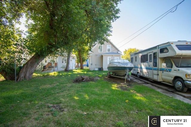 1464 Emmet Street, Omaha, NE 68110