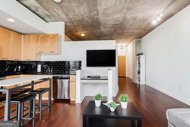 3324 Peachtree Road NE 1915, Atlanta, GA 30326