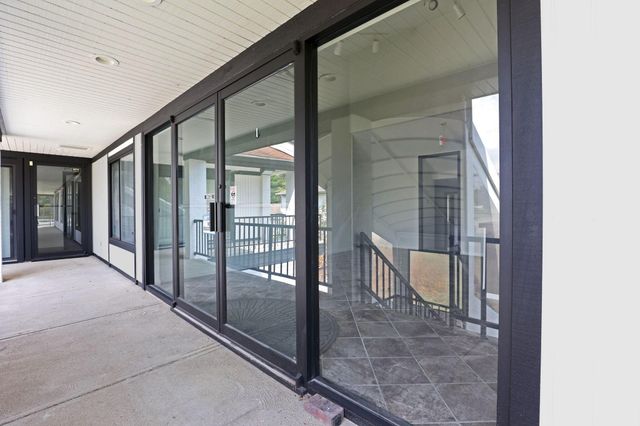 4588 Kenny Road, Columbus, OH 43220