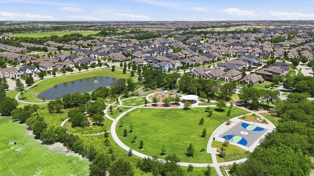 8915 Frostweed Road, Frisco, TX 75035