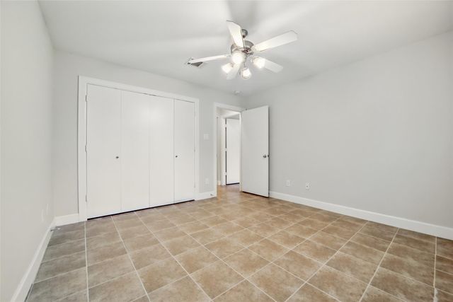 650 Westcross Street 44, Houston, TX 77018