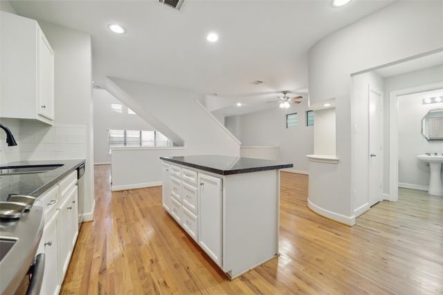 650 Westcross Street 44, Houston, TX 77018