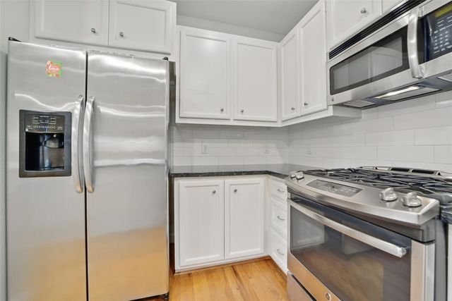650 Westcross Street 44, Houston, TX 77018
