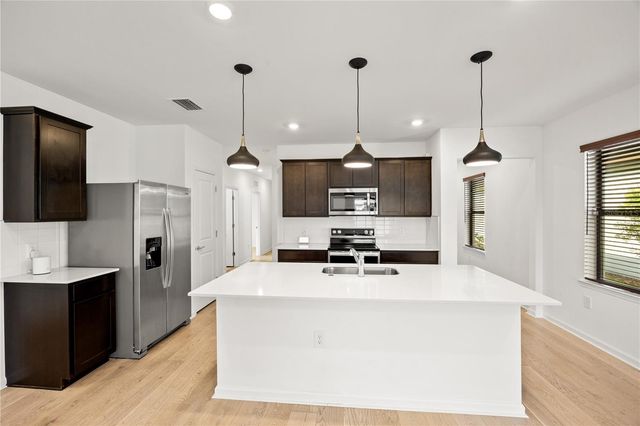 6600 SILVERSTAR DRIVE, Sarasota, FL 34240