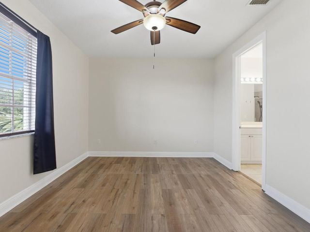 2502 N Dixie Highway 15, Lake Worth Beach, FL 33460