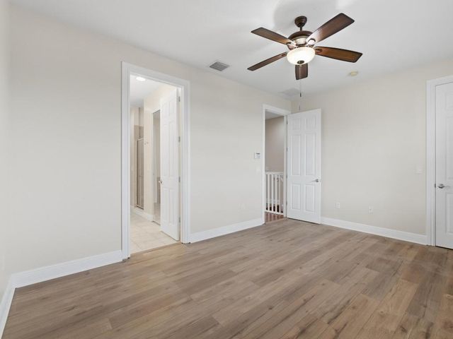 2502 N Dixie Highway 15, Lake Worth Beach, FL 33460