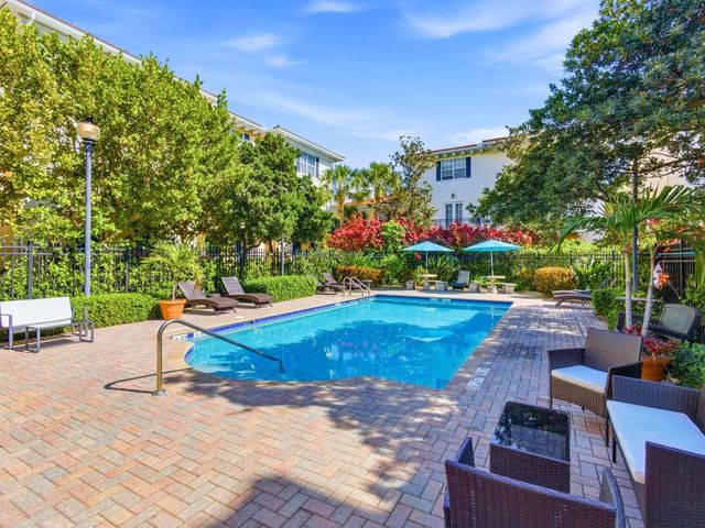 2502 N Dixie Highway 15, Lake Worth Beach, FL 33460