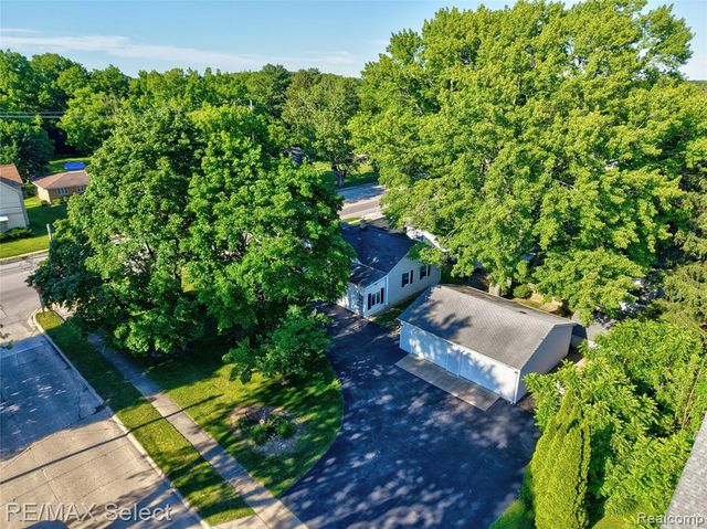 406 E Vienna Street, Clio, MI 48420