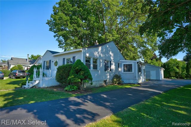 406 E Vienna Street, Clio, MI 48420