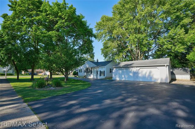 406 E Vienna Street, Clio, MI 48420