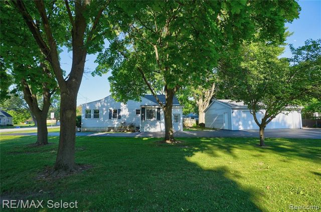 406 E Vienna Street, Clio, MI 48420