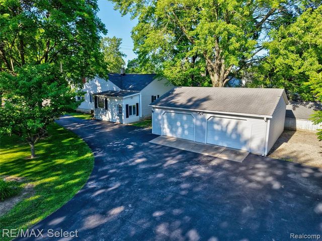 406 E Vienna Street, Clio, MI 48420
