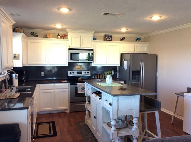 915 Sandollar, Crystal Beach, TX 77650