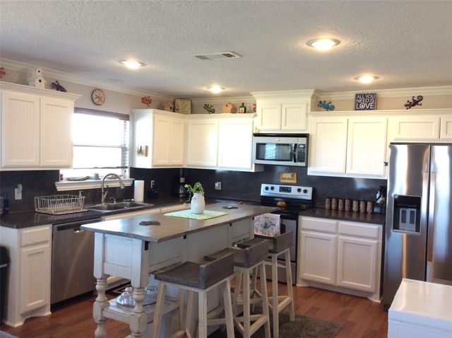 915 Sandollar, Crystal Beach, TX 77650