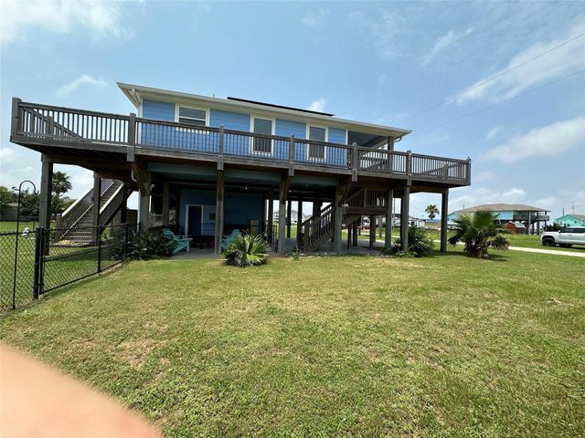 915 Sandollar, Crystal Beach, TX 77650