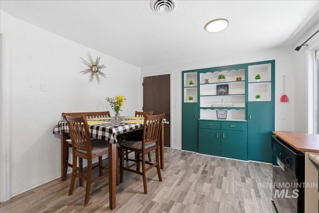 2211 3rd St S, Nampa, ID 83651