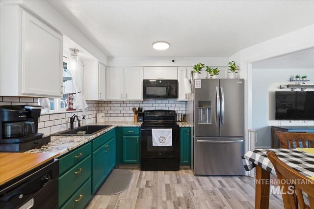 2211 3rd St S, Nampa, ID 83651