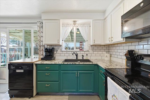 2211 3rd St S, Nampa, ID 83651