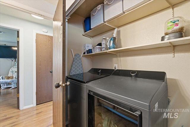 2211 3rd St S, Nampa, ID 83651