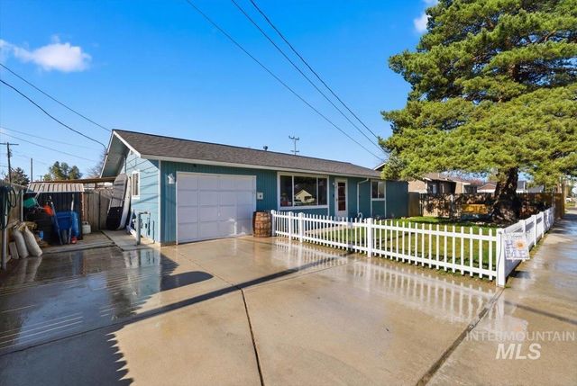 2211 3rd St S, Nampa, ID 83651