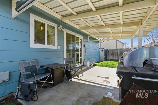 2211 3rd St S, Nampa, ID 83651