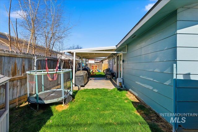 2211 3rd St S, Nampa, ID 83651