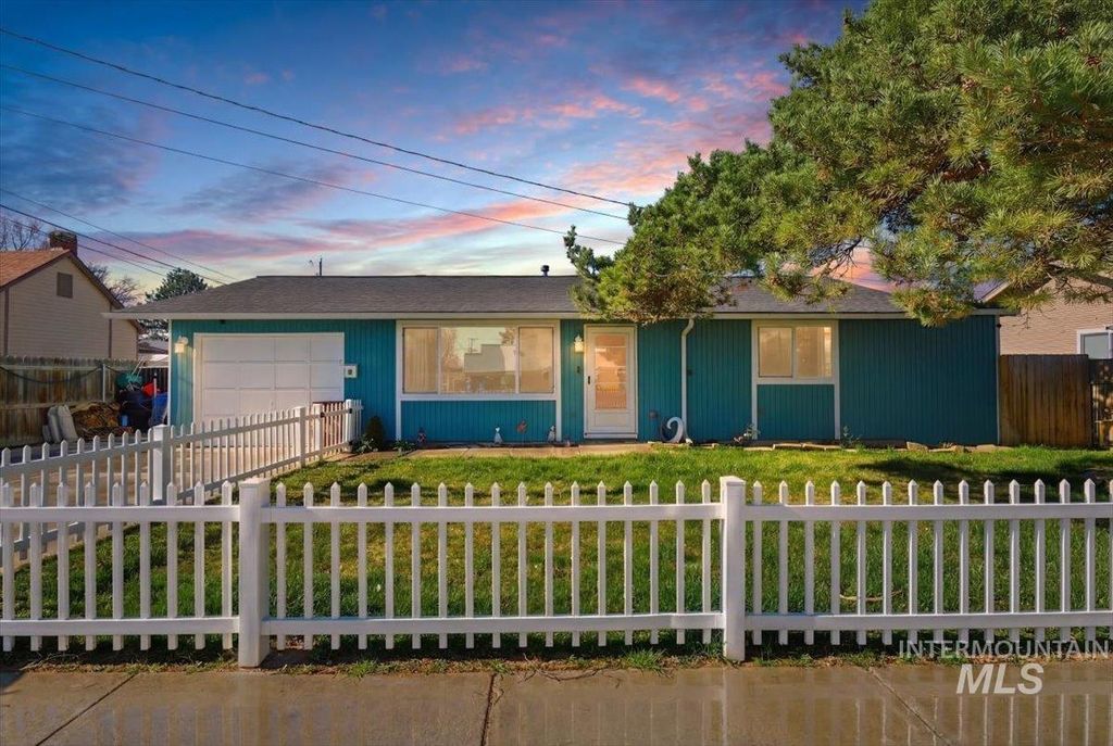 2211 3rd St S, Nampa, ID 83651