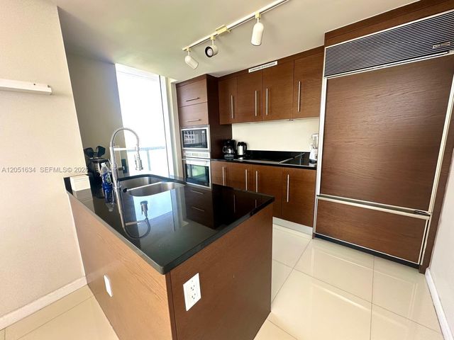 485 Brickell Ave 4408, Miami, FL 33131