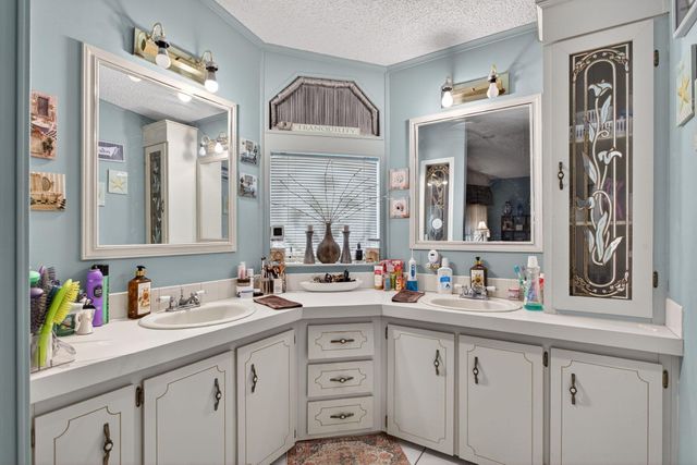 6482 NW 37th Avenue, Coconut Creek, FL 33073