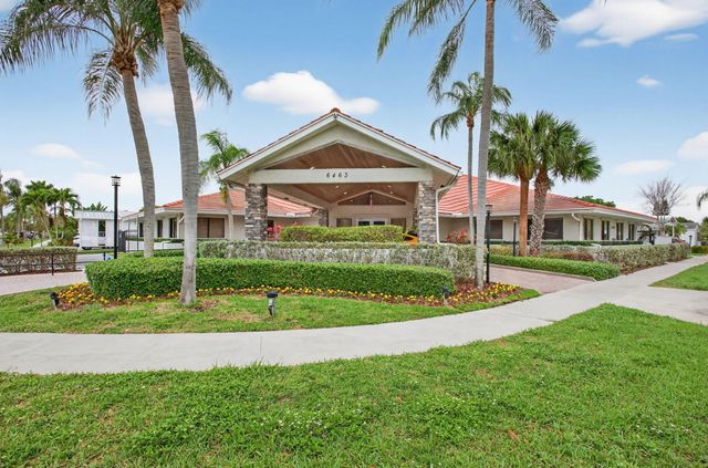 6482 NW 37th Avenue, Coconut Creek, FL 33073