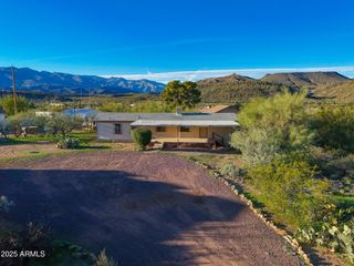 33300 S JEANNE Lane, Black Canyon City, AZ 85324