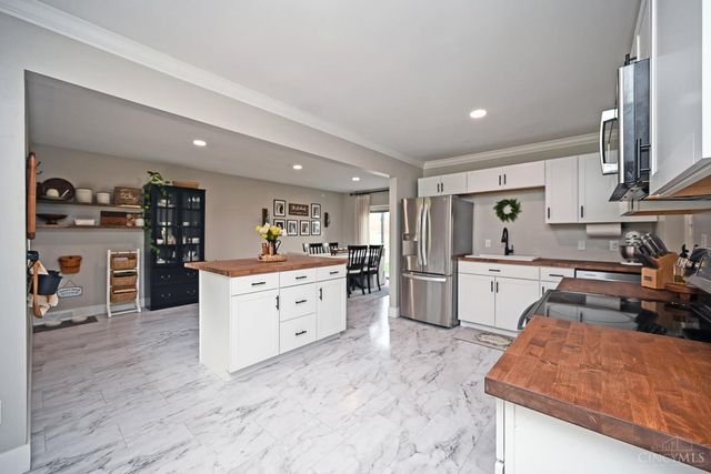 3228 Deborah Lane, Green Twp, OH 45239