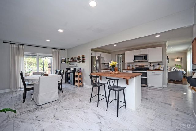 3228 Deborah Lane, Green Twp, OH 45239