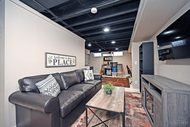 3228 Deborah Lane, Green Twp, OH 45239