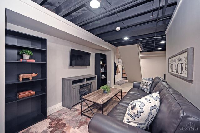 3228 Deborah Lane, Green Twp, OH 45239