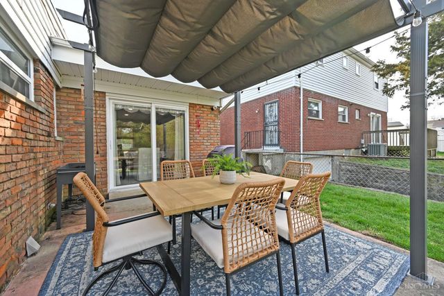 3228 Deborah Lane, Green Twp, OH 45239