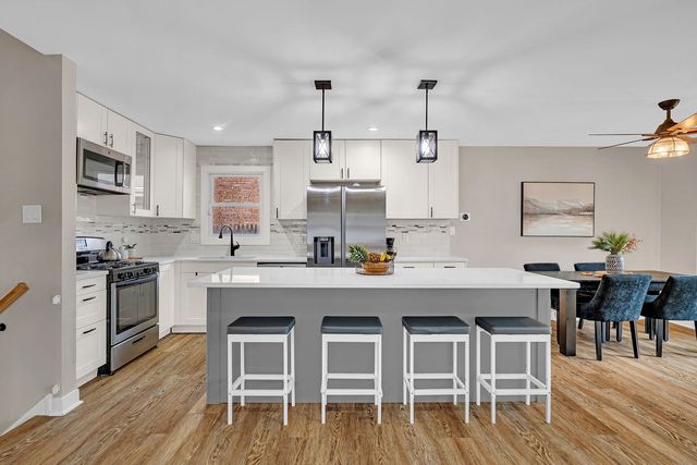 2533 Hickory Road, Homewood, IL 60430