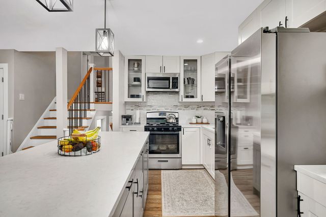 2533 Hickory Road, Homewood, IL 60430