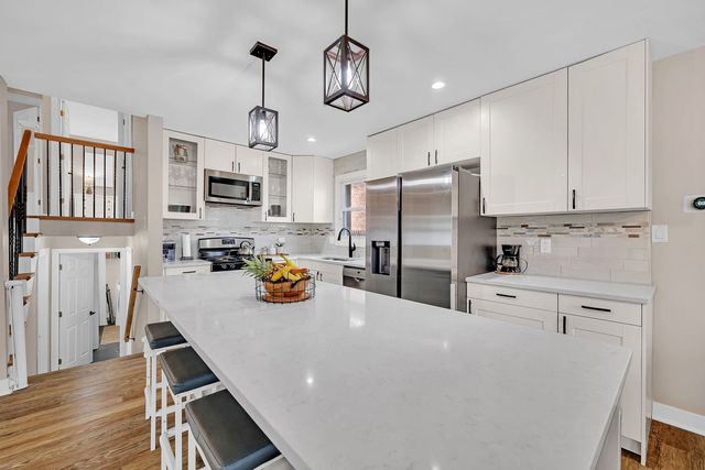 2533 Hickory Road, Homewood, IL 60430