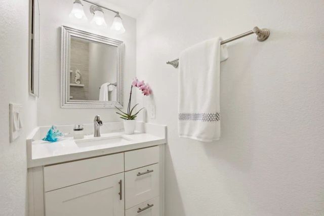248 Amatista Way, Oceanside, CA 92056
