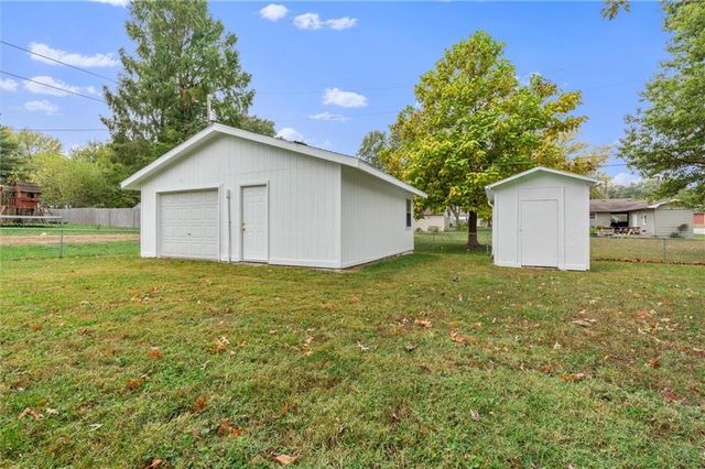 106 S Doniphan Street, Lawson, MO 64062
