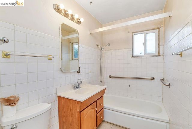 901 Carpino Ave, Pittsburg, CA 94565