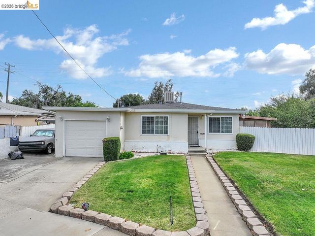 901 Carpino Ave, Pittsburg, CA 94565