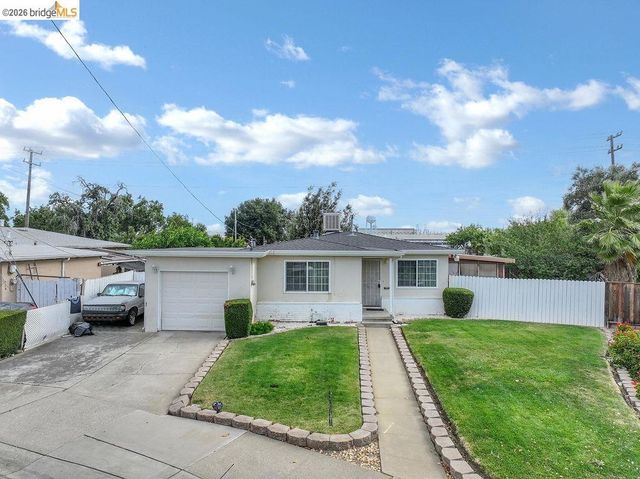 901 Carpino Ave, Pittsburg, CA 94565