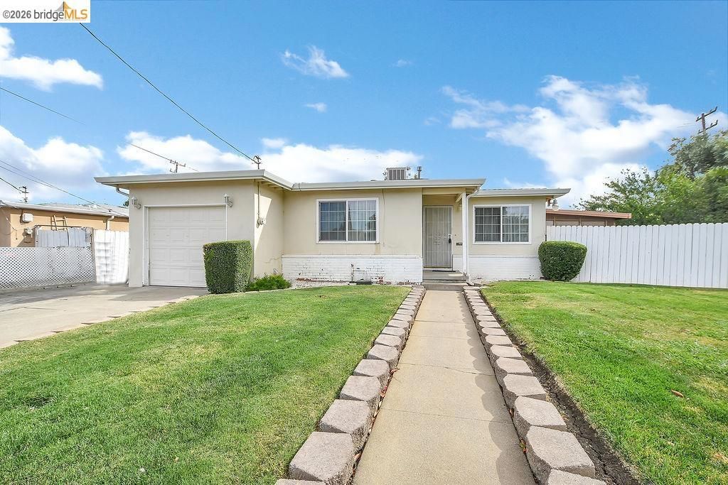 901 Carpino Ave, Pittsburg, CA 94565