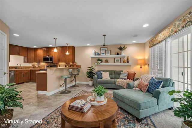 772 Wildberry Circle, Avon Lake, OH 44012