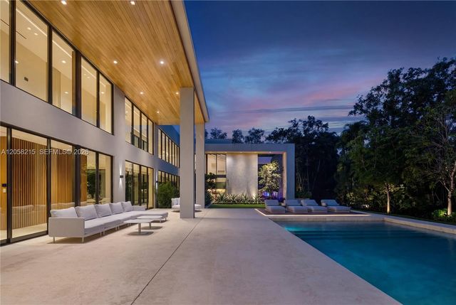 6701 SW 101st Street, Pinecrest, FL 33156