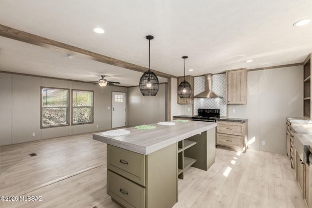 7245 N Gecko Run Trail, Tucson, AZ 85743