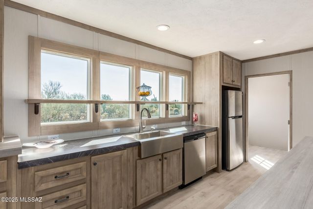 7245 N Gecko Run Trail, Tucson, AZ 85743