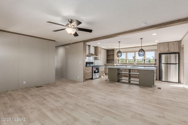 7245 N Gecko Run Trail, Tucson, AZ 85743